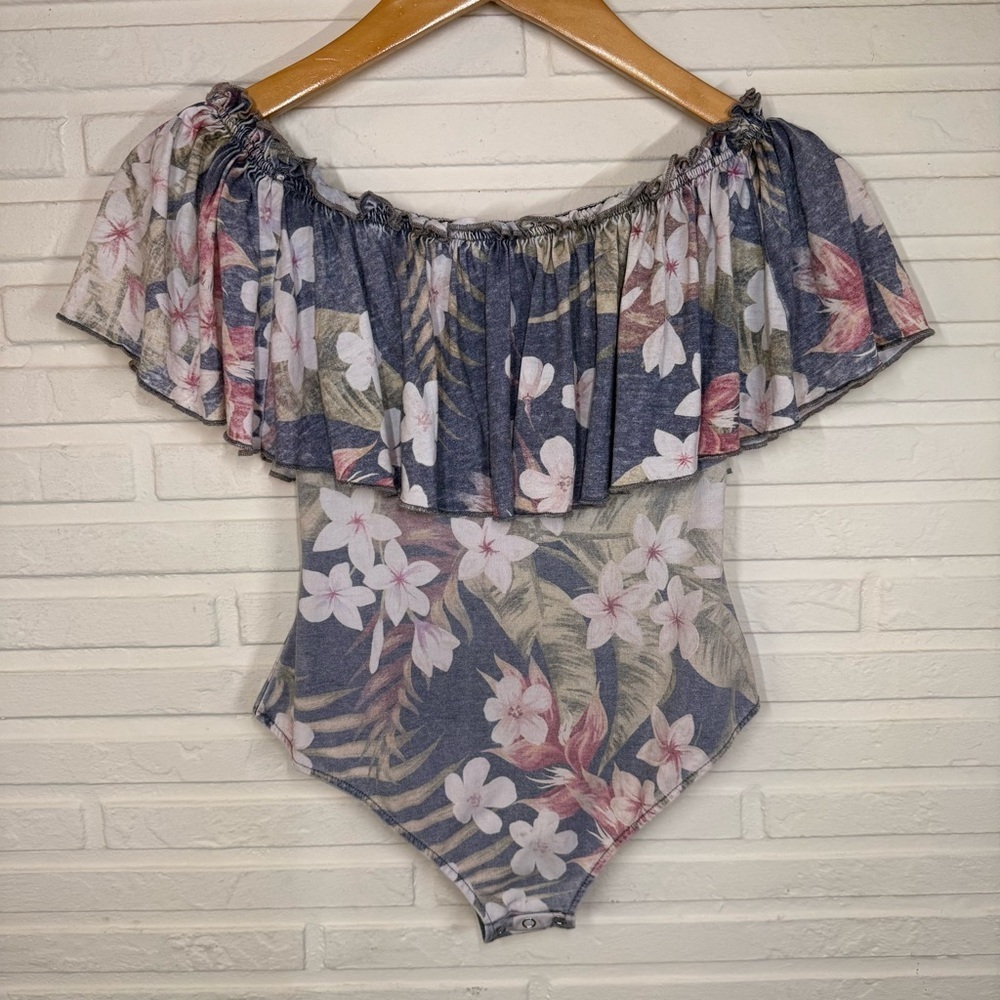 Chaser Blue Vintage Floral Off-Shoulder Bodysuit, Women’s Size Small - Picture 6 of 8